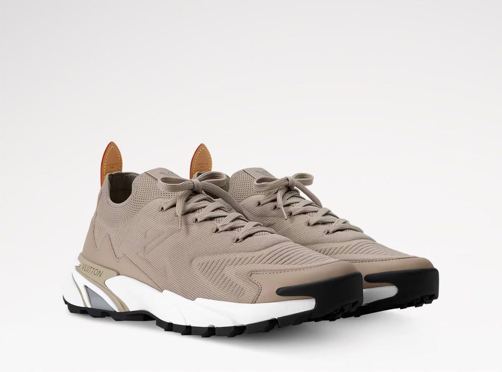LUIS VITTON RUNNER TATIC beige