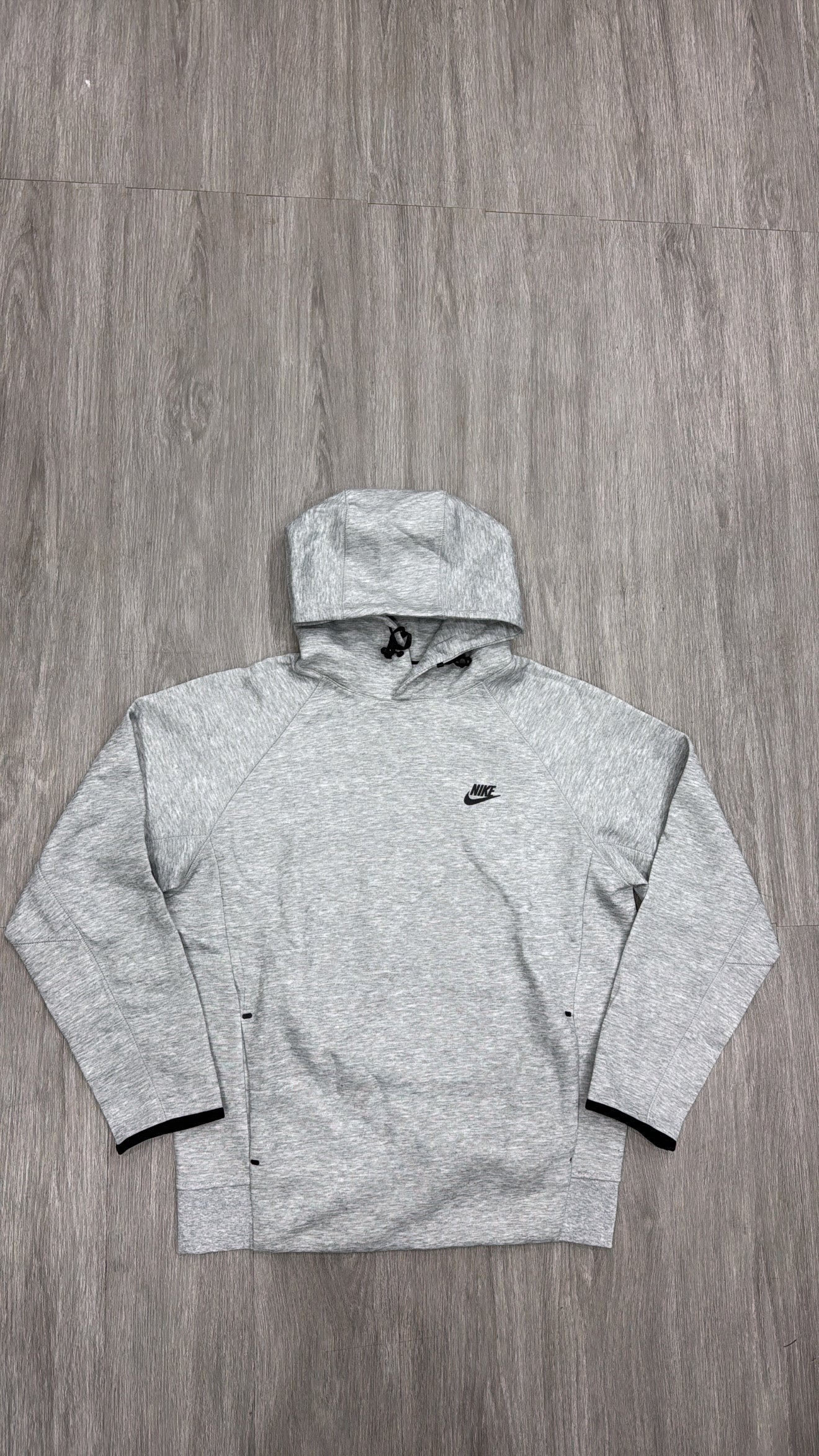 Nike Tech Fleece gris