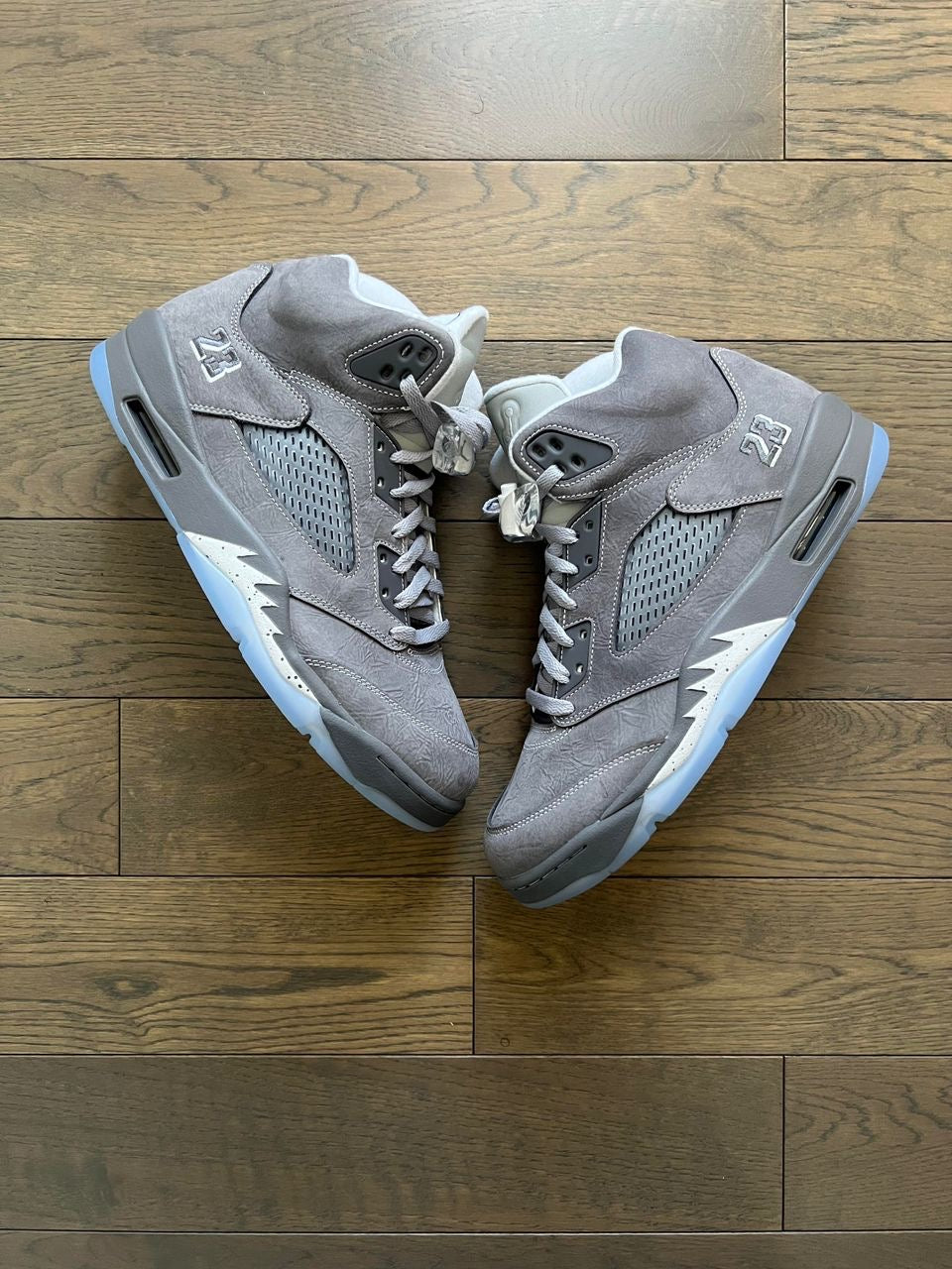 Jordan 5 gris