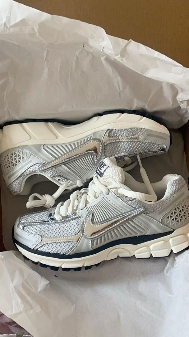 Nike Vomero 5 Metalique
