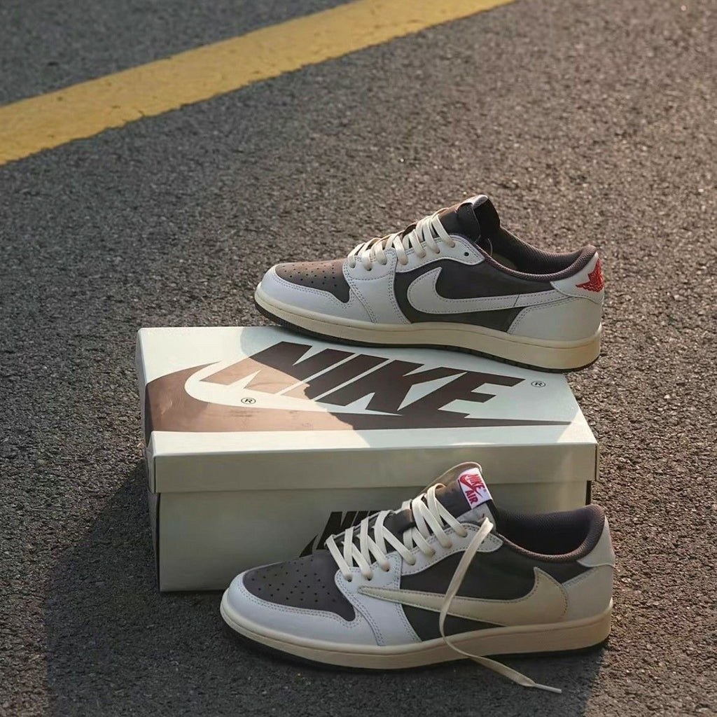 Nike Travis Scott marron